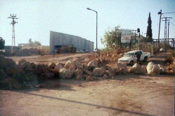 בניית גדר ההפרדה בשנת 2003