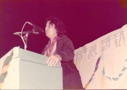 גאולה כהן. צילם: עקיבא איזנברג [באדיבות רחל ועקיבא איזנברג, תשפ"ה 2025]