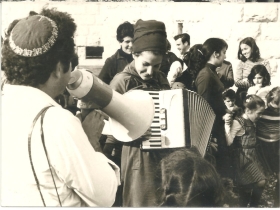 חנוך ומרים לפיד ט"ו בשבט תשלח