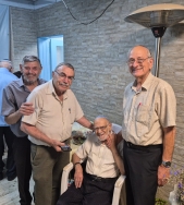 יגאל בנעט, אליהו שפר, משה גולן ואריה קציר